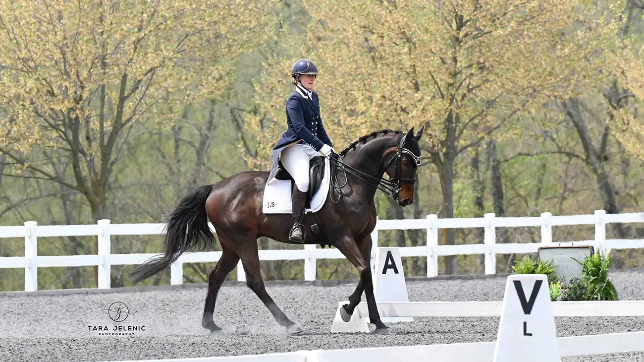 328_HannahSchofield_slider